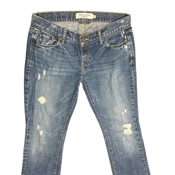 Abercrombie & Fitch Women’s OS EMMA Ripped Boot Cut Jean - Picture 2 of 12